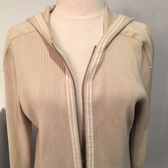 🤍✨ Tommy Hilfiger Beige Zipper Cardigan with Hood – Size L ✨🤍 - Picture 8 of 8